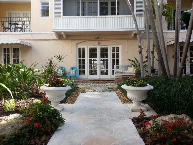 Sadigo Court Hotel Miami Beach Exterior photo