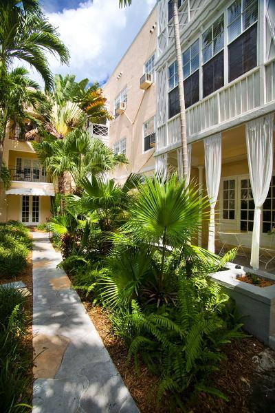 Sadigo Court Hotel Miami Beach Exterior photo